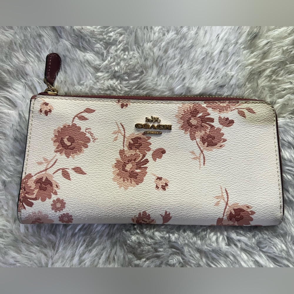 COACH authentic FLORAL cream burgundy coral zippy zip wallet LIKE NEW